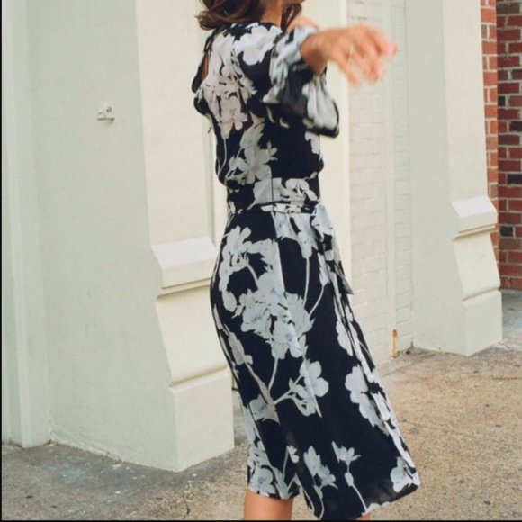 Club Monaco Linettah Dress Black with White Floral Print Size 0 - Picture 5 of 12